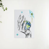 Diamantmalerei – Ein Planet in der Hand einer Frau – SEOS Shop ®